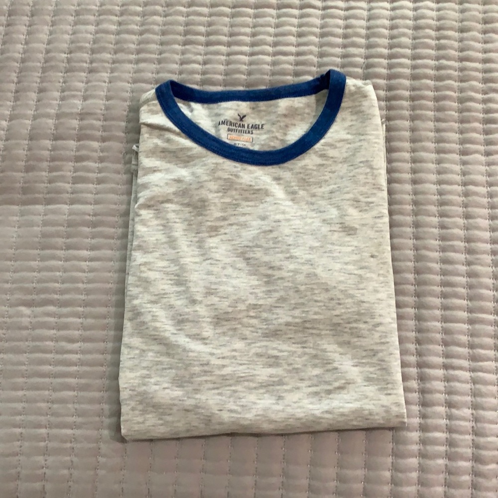 American Eagle Active Flex baseball tee
